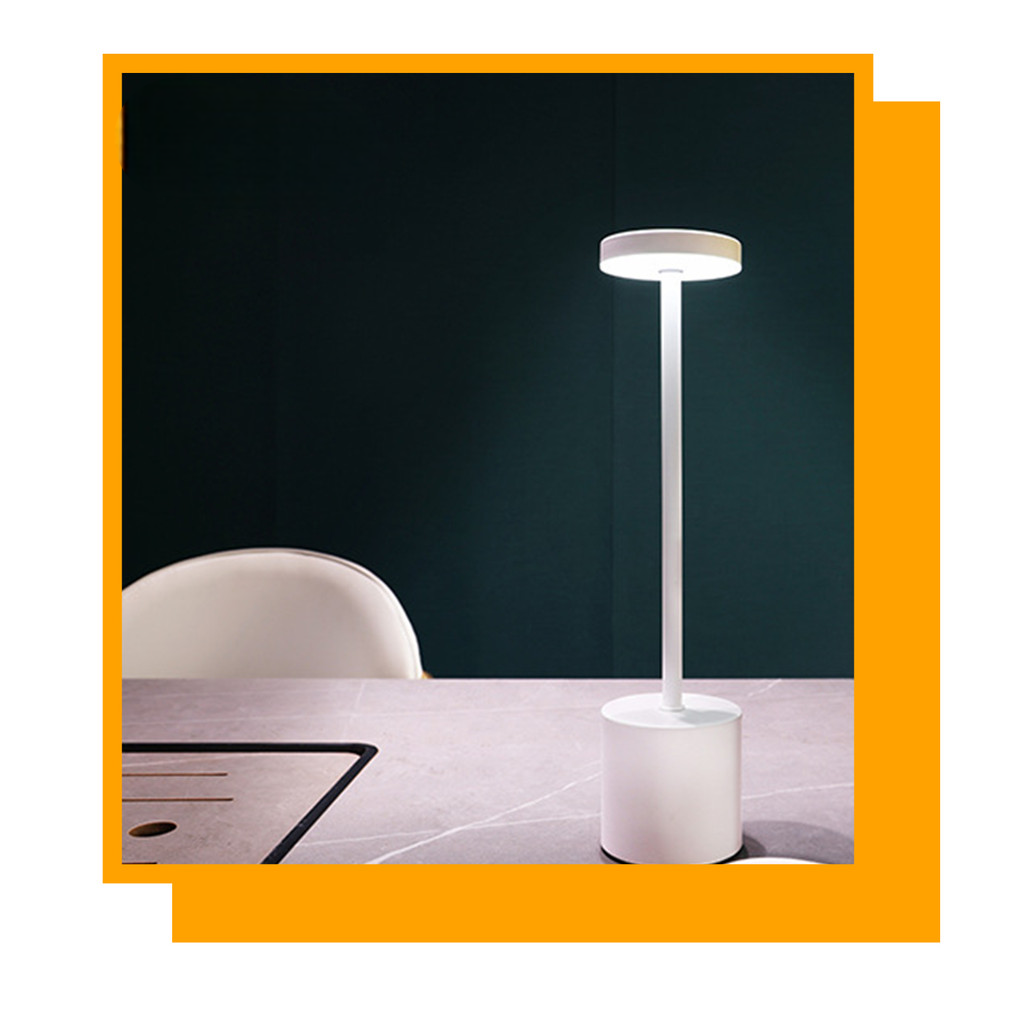 Luminária de Mesa Recarregável Sem Fio Casare – Elegância e Iluminação Sem Complicação